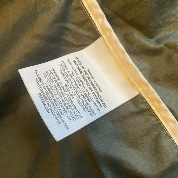 Women’s Nike Zippered Running Jacket / Windbreaker, Size M. - Picture 4 of 7